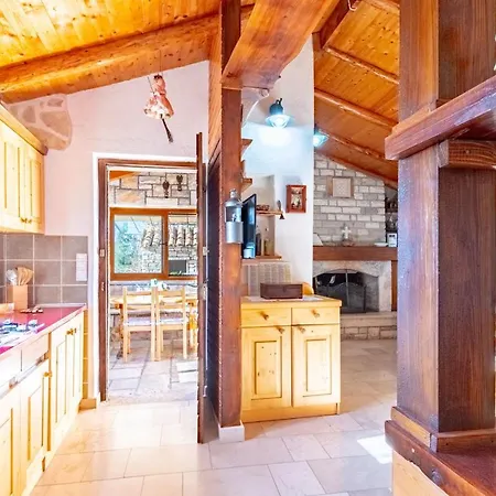 Alpesi faház Eco House Cive Žrnovo
